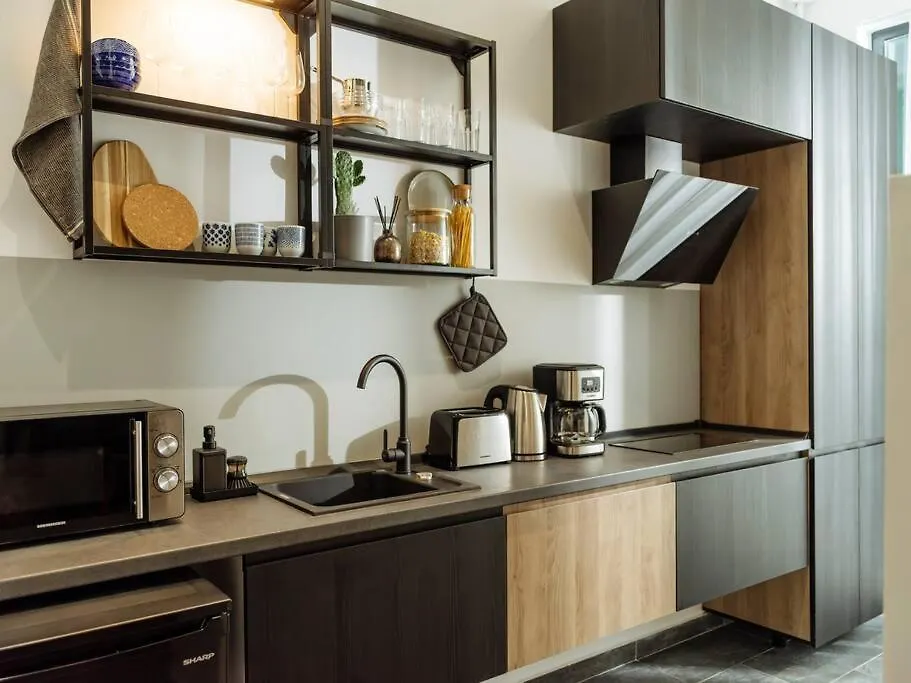 Central 2 Apartment - New Building & Parking Бухарест 0*,