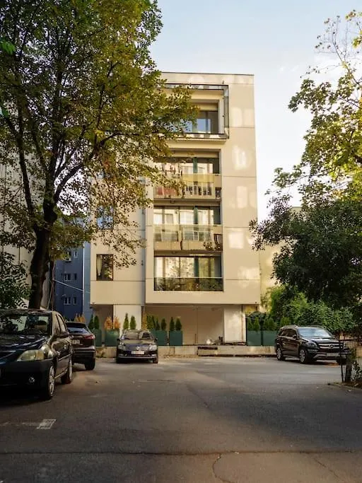 Central 2 Apartment - New Building & Parking Бухарест 0*,