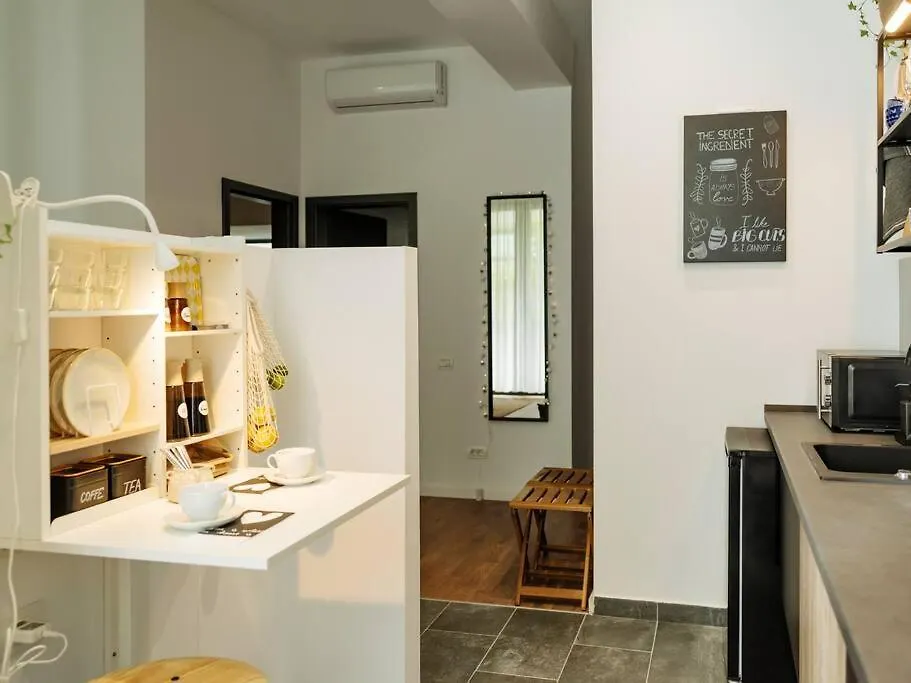 Central 2 Apartment - New Building & Parking Bucharest