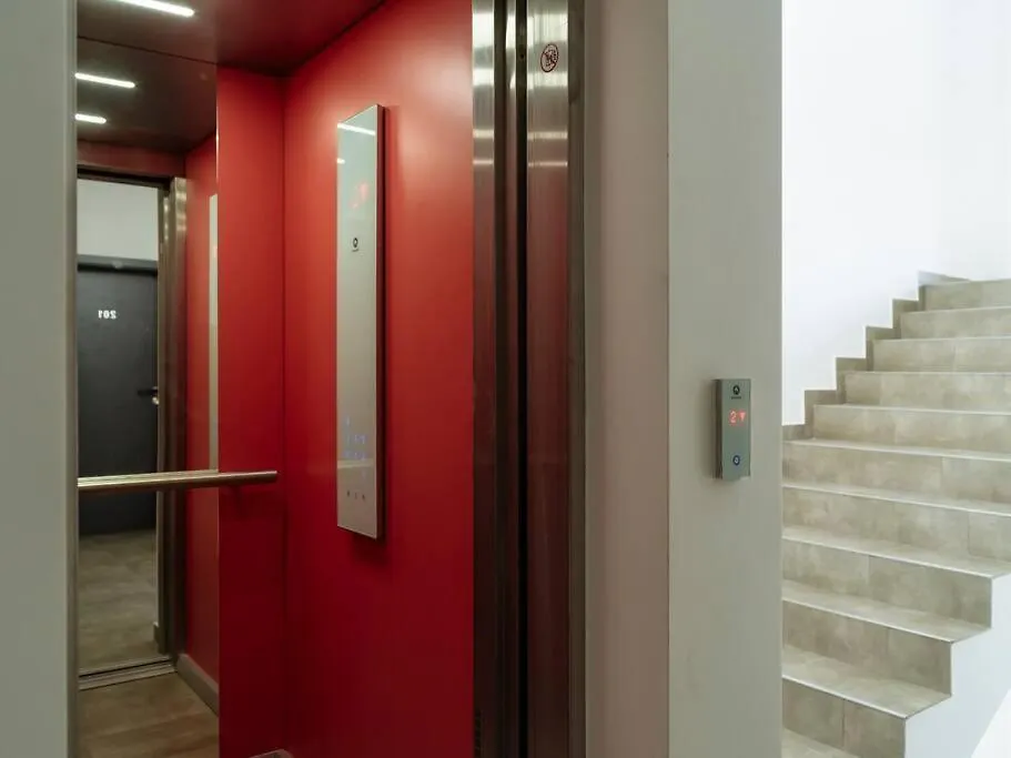 Central 2 Apartment - New Building & Parking Bucharest