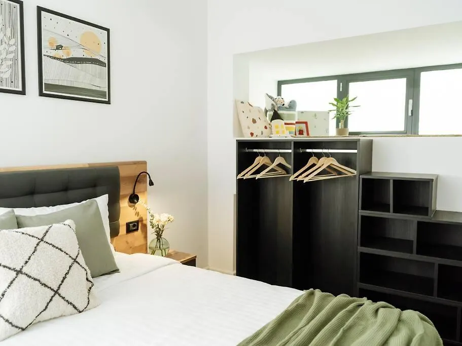 Central 2 Apartment - New Building & Parking Bucharest 0*,