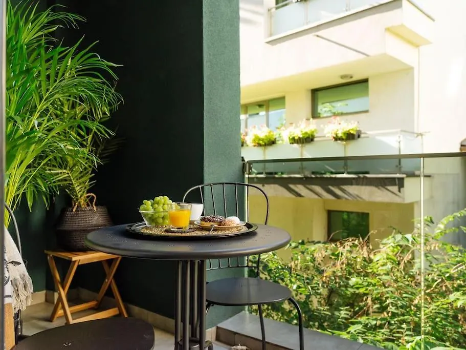 Central 2 Apartment - New Building & Parking Bucharest