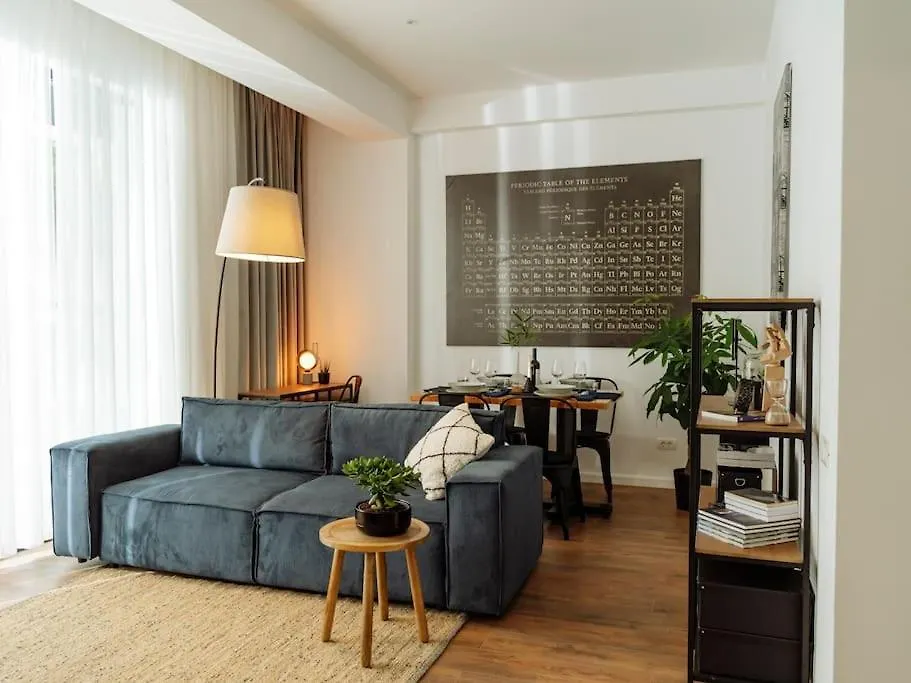 Central 2 Apartment - New Building & Parking Bucharest