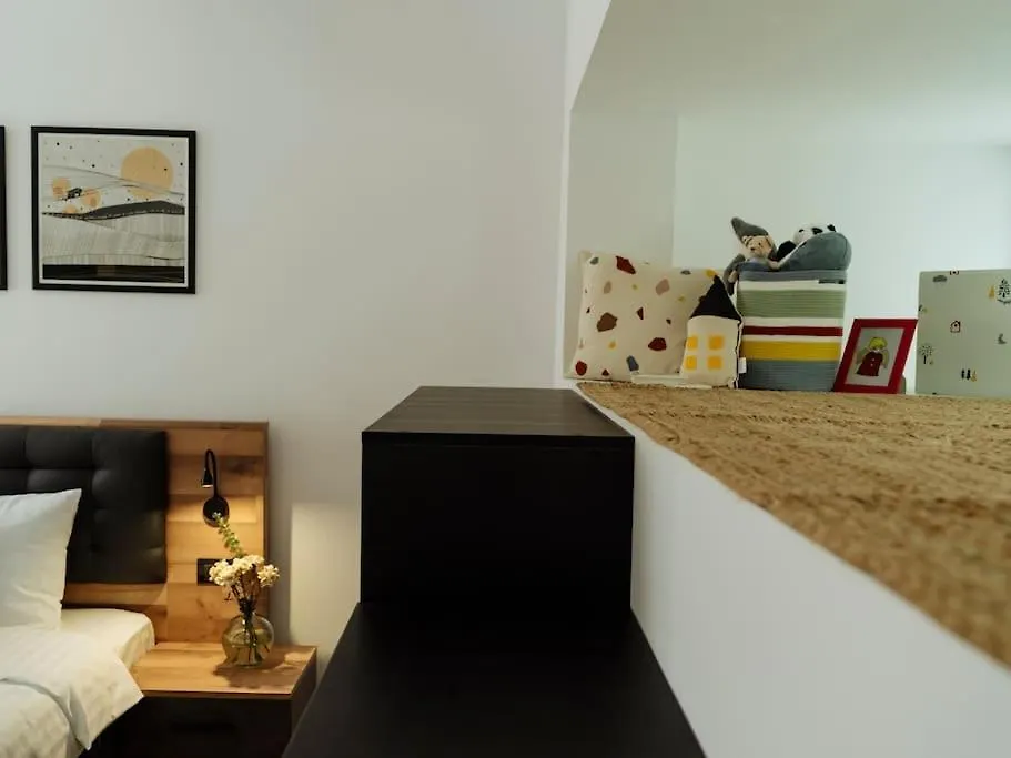 Central 2 Apartment - New Building & Parking Bucharest Romania